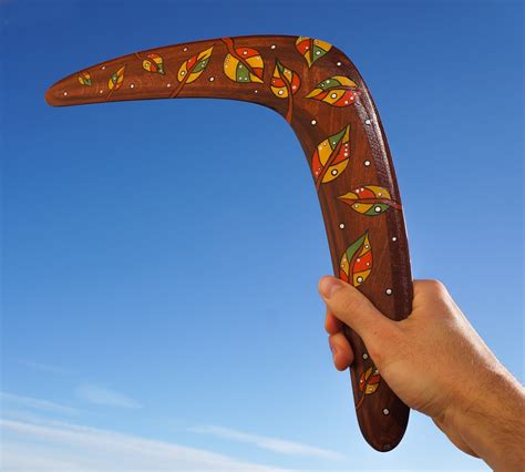 Boomerang Leaf Autumn Wooden Bumerang 1 Min