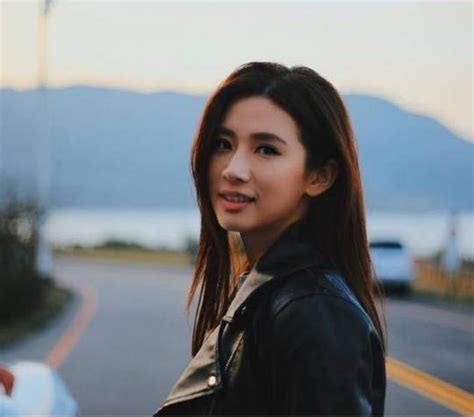Well what are you waiting for? 周興哲被爆愛上女主播 IG照露餡戀情被抓包 - 每日頭條