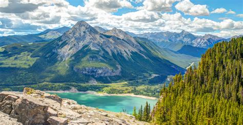 Awesome Alberta Barrier Lake Is A Must Visit For Hikers Photos Curated