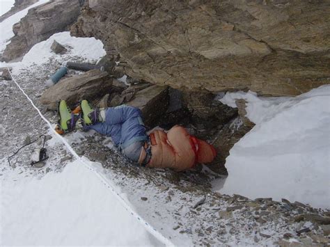10 Photos De Cadavres Du Mont Everest Kairn