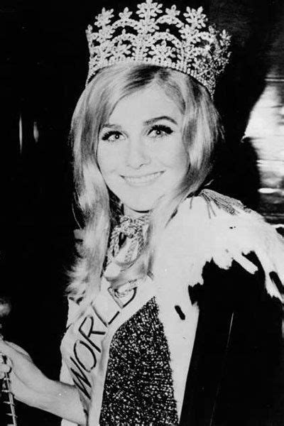 penelope plummer won miss world 1968 world winner miss world pageant headshots