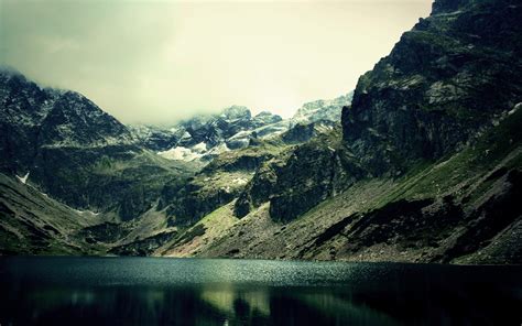 2560x1600 Mountain Frost Lake Overcast Landscape Wallpaper