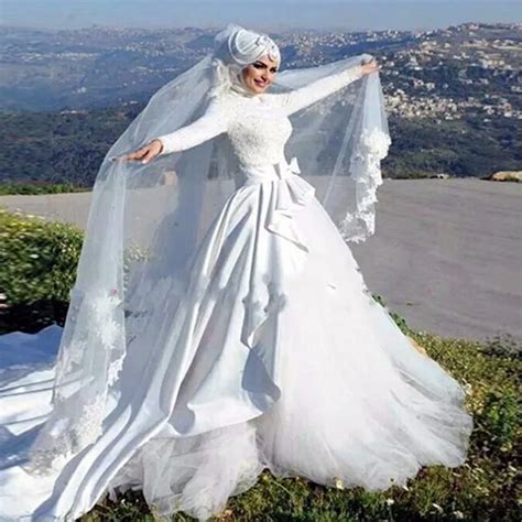 Buy Muslim Wedding Dresses Full Sleeve Appliques Beading Bridal Gowns Lace Long