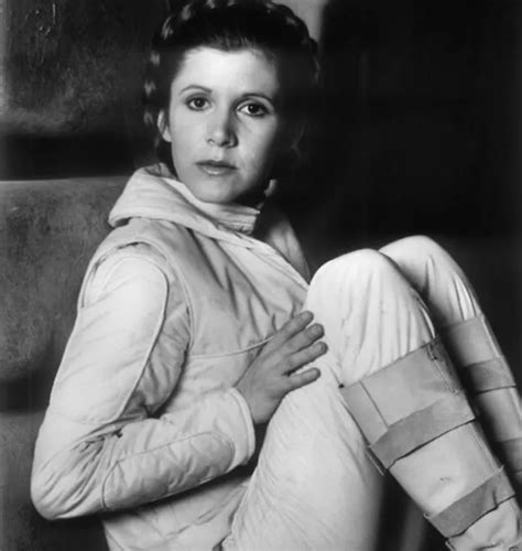 See 17 Exclusive Photos Of A Babe Carrie Fisher