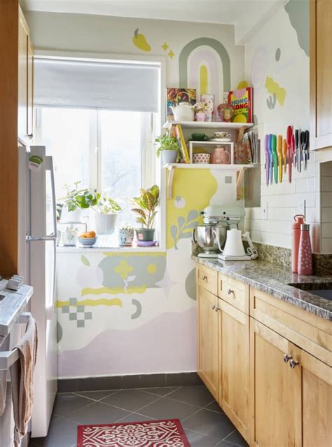 16 Colorful And Vibrant Kitchens With Inspiring Photos Apartment Therapy