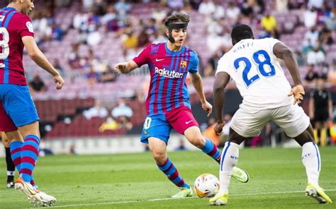 Gavi makes FC Barcelona debut