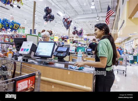 Florida Ocala Publix Grocery Store Supermarket Checkout Cashier Baggerhispanic Teen Teenager
