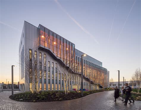 Believe in Better Building / Arup Associates | ArchDaily