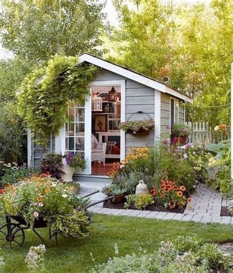 Beautiful And Comfortable Tiny House Ideas With Big Garden Simdreamhomes