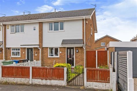 3 Bedroom End Of Terrace House For Sale In Ryton Close Poolstock
