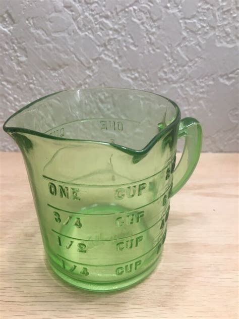 Hazel Atlas Green Depression Glass Spout Measuring Cup Kellogg Logo