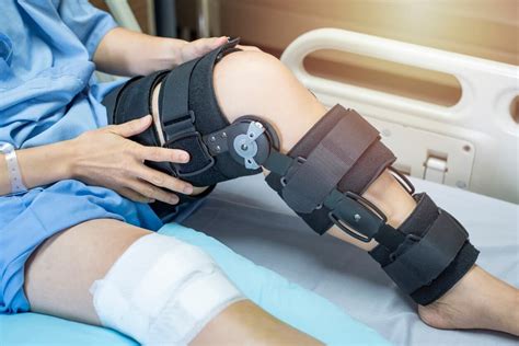 Dislocated Knee After A Car Accident Symptoms Treatment And Compensation