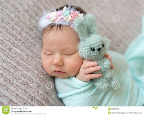 Sleeping Newborn Baby Girl Stock Image Image Of Calm 117209269