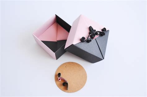 Kağıtla Küçük şeyler Yeni Origami Hediye Kutuları New Origami T Boxes