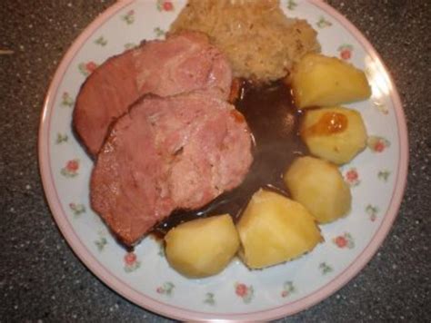 Kasslerbraten Mit Sauerkraut Und Salzkartoffeln Rezept Mit Bild