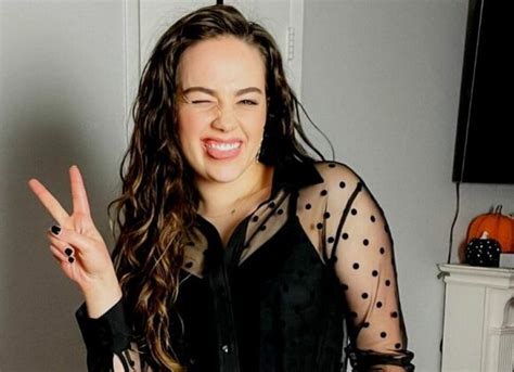 Mary Mouser Wiki Net Worth Age Height Weight Career Bio