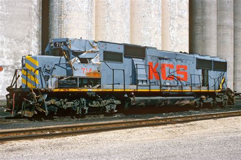 Kcs Sd60 714 Kansas City Mo — Trainspo