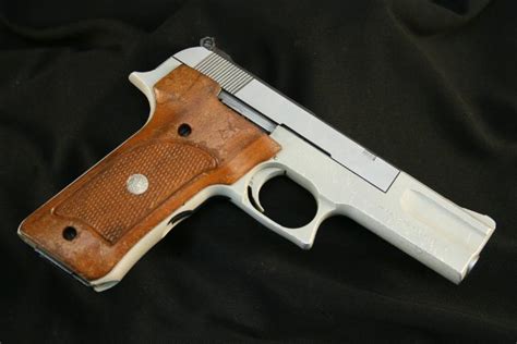 Smith And Wesson Sandw Model 622 22 Lr Semi Auto Pistol For Sale At