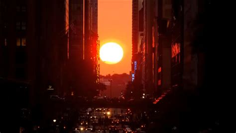 Guide To Manhattanhenge In Nyc With Sunset Viewing Spots