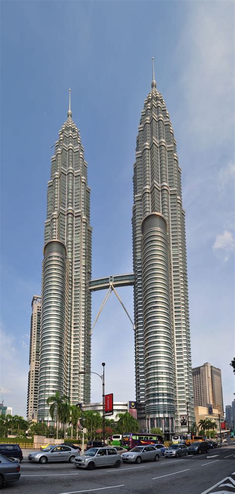 Filepetronas Twin Towers Byd Wikimedia Commons