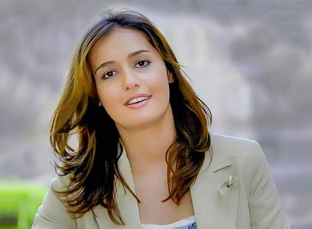 ظرف زمان منصوب، متعلق بـ تكلّم. جولولي | حلا شيحة تفاجئ جمهورها بظهور جديد بالحجاب.. شاهد