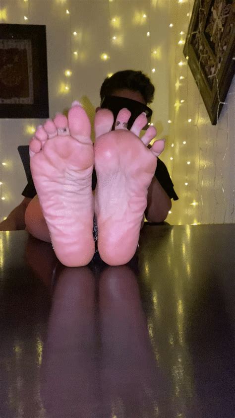 Sexy Feet 472 Nude Long Toenails Joi