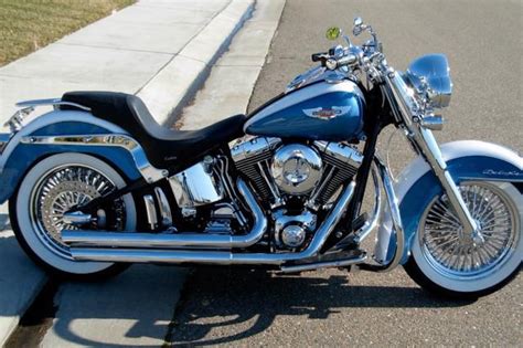Buy 2005 Harley Davidson Softail Deluxe Cruiser On 2040 Motos