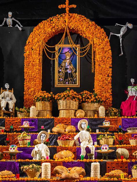 Why Marigolds Are The Iconic Flower Of The Day Of The Dead Npr