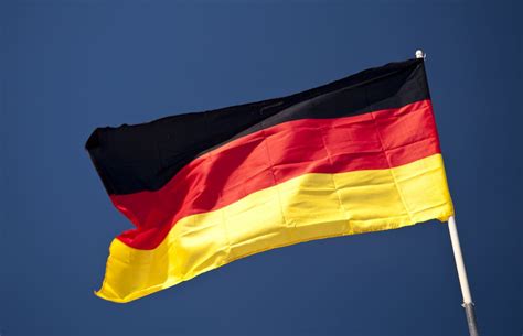 Bandiera della germania 150x100 cm lavabile e imbustata singolarmente. European School Magazine: Le certificazioni per il tedesco