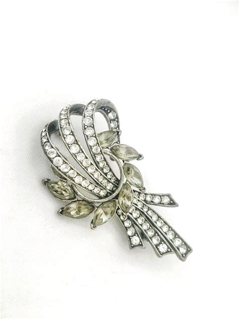 Vintage Silver Rhinestone Brooch Circle With Flowing Ribbons Etsy