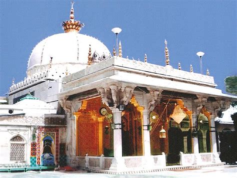 English days (depending upon the visibility of moon). Ajmer, Rajasthan - Dargah Sharif Ajmer is the burial place ...