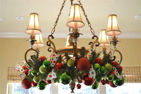 40 Stunning Christmas Chandeliers Art And Home Christmas Chandelier
