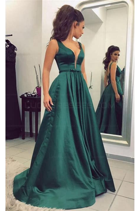 Elegant V Neck Long Green Prom Evening Formal Dresses 3021541