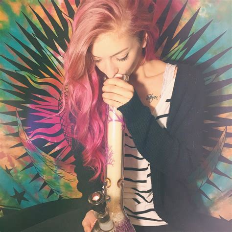 4 Tips For Meeting A Stoner Chick From A Stoner Chick