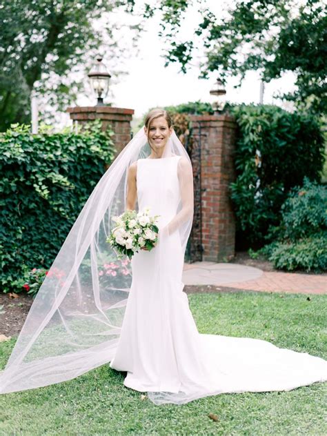 The Parent Trap Inspired This Brides Wedding Gown Over The Moon