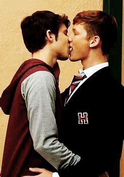 Gay Kiss Tag Primogif