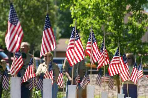 Filememorial Day Flagged Crosses Wikimedia Commons