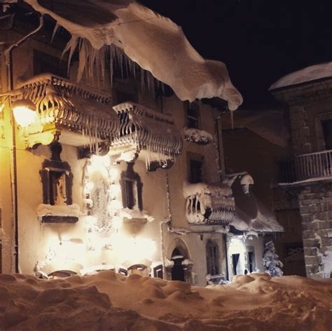 Southern Italy Breaks 24 Hour Snowfall Record With 100