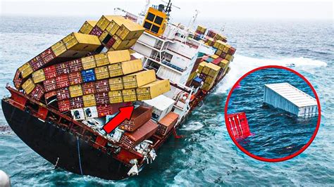 How The World Largest Container Ships Survive Intense Waves Youtube