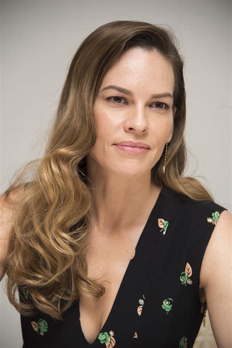 Hilary swank, american actress who won two best actress academy awards, both for roles that were considered uncommonly difficult and courageous—a young transgender man in boys don't cry. Hilary Swank - What They Had Press Conference Portraits (October 8, 2018) HQ
