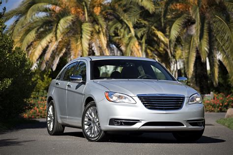 Research 2014 chrysler 200 specs for the trims available. 2014 Chrysler 200 Review, Ratings, Specs, Prices, and ...
