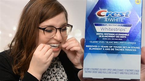 Crest 3d White Whitestrips Classic Vivid Teeth Whitening Kit Demo