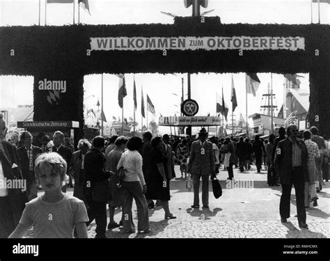 Oktoberfest Entrance Black And White Stock Photos And Images Alamy