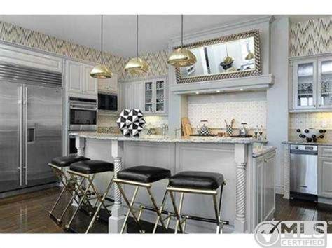 Khloe kardashian's new kitchen after tristan thompson split is insanely organized: Kourtney Kardashian Lists Boldly Decorated Home for $3.499 ...