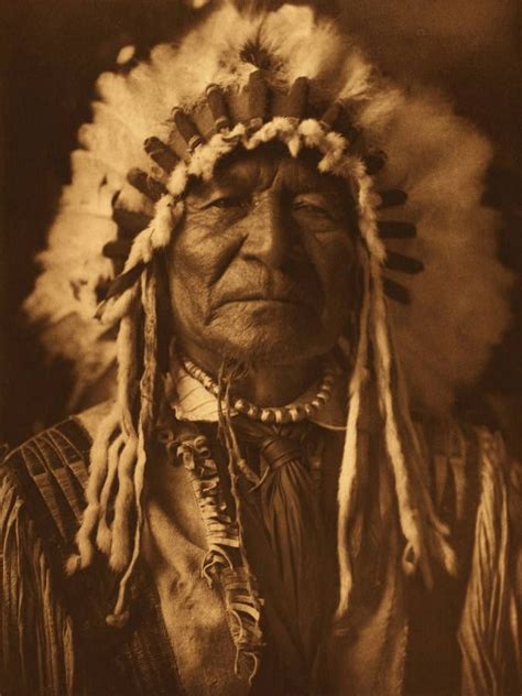 Sitting Bear Arikara 1908 By Edward Curtis Native American Pictures