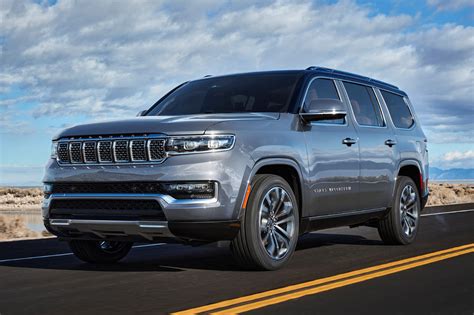 2022 Jeep Grand Wagoneer Is A Tech Packed Luxury Suv Carbuzz