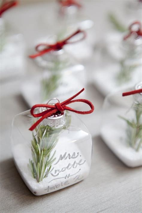 lovely budget friendly diy christmas place cards