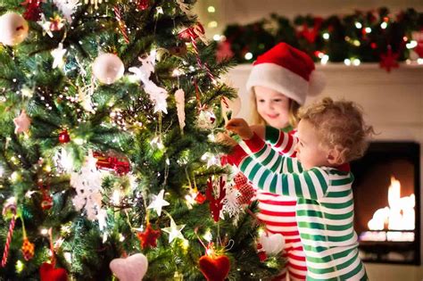 Christmas decorations (according to the tradition in our family) should not be put up before christmas eve and should be taken down by twelfth night (which is january 6th, 12 days after christmas). Is There a Right Time to Take Down Your Christmas ...