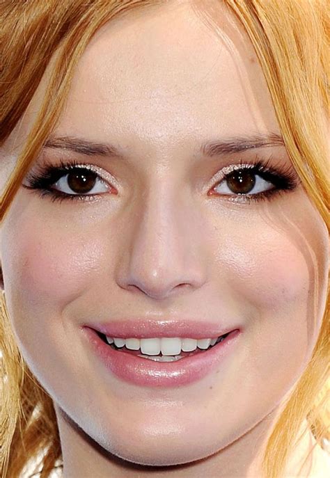 Close Up Of Bella Thorne At The 2015 Mtv Movie Awards