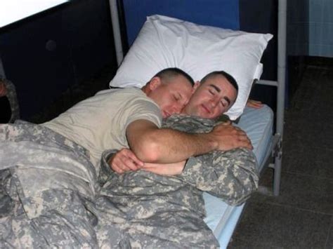 3 Tumblr Army Men Military Men Sex And Love Man In Love Gay